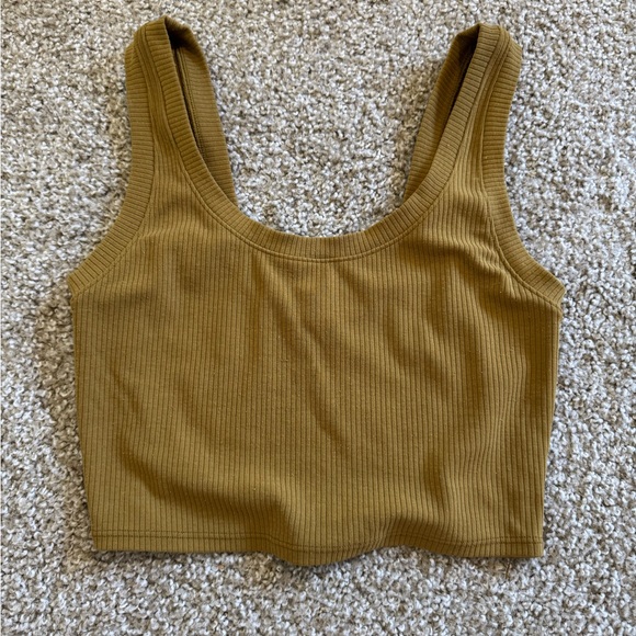 ALO Yoga Tops - ALO Yoga Ribbed Crop Top